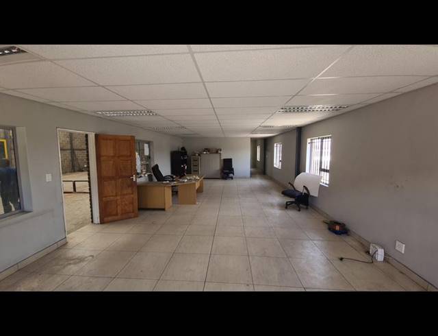 INDUSTRIAL PROPERTY TO RENT IN COMMERCIA